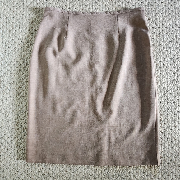 Jemma Set of two- Jacket and Skirt - Picture 7 of 14